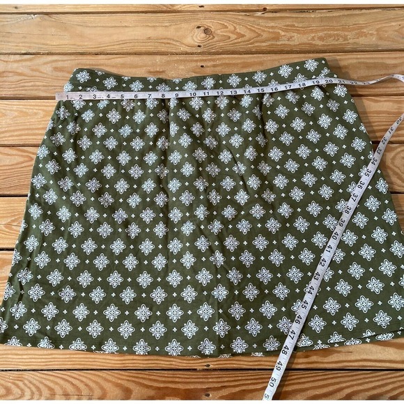 NEW LOGO by Layers Lori Goldstein Printed Knit Skort Size XL Women’s Green - Picture 7 of 7